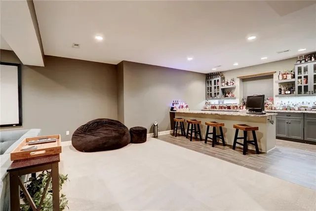 $725,000 | 1316 Northeast Kenwood Drive, Lee's Summit, MO 64064