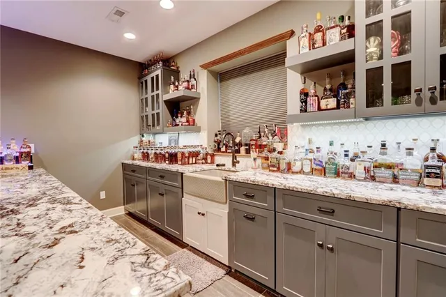 $725,000 | 1316 Northeast Kenwood Drive, Lee's Summit, MO 64064