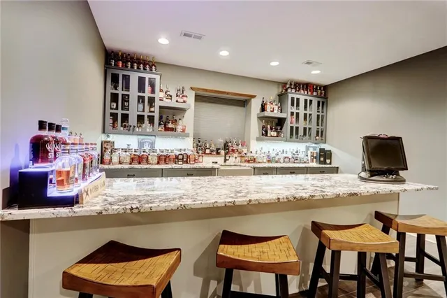 $725,000 | 1316 Northeast Kenwood Drive, Lee's Summit, MO 64064