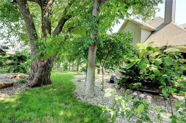 $725,000 | 1316 Northeast Kenwood Drive, Lee's Summit, MO 64064