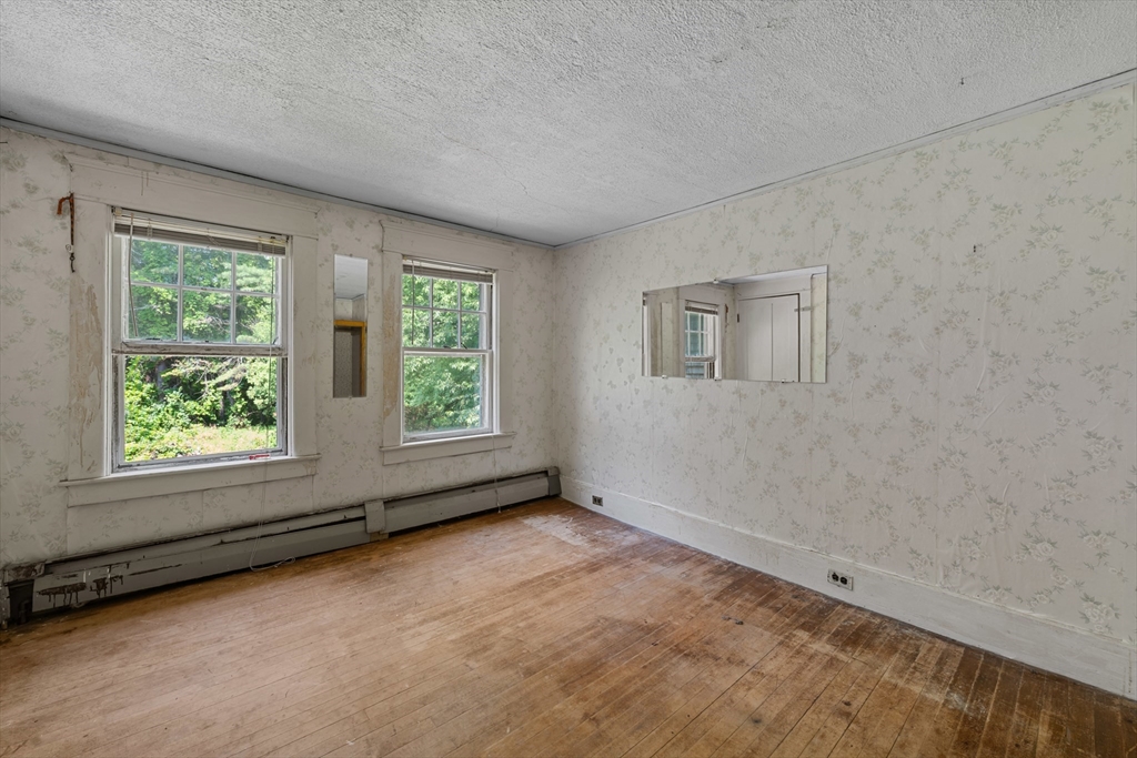 5 North Row Road Sterling, MA 01564 - Photo 26 of 41