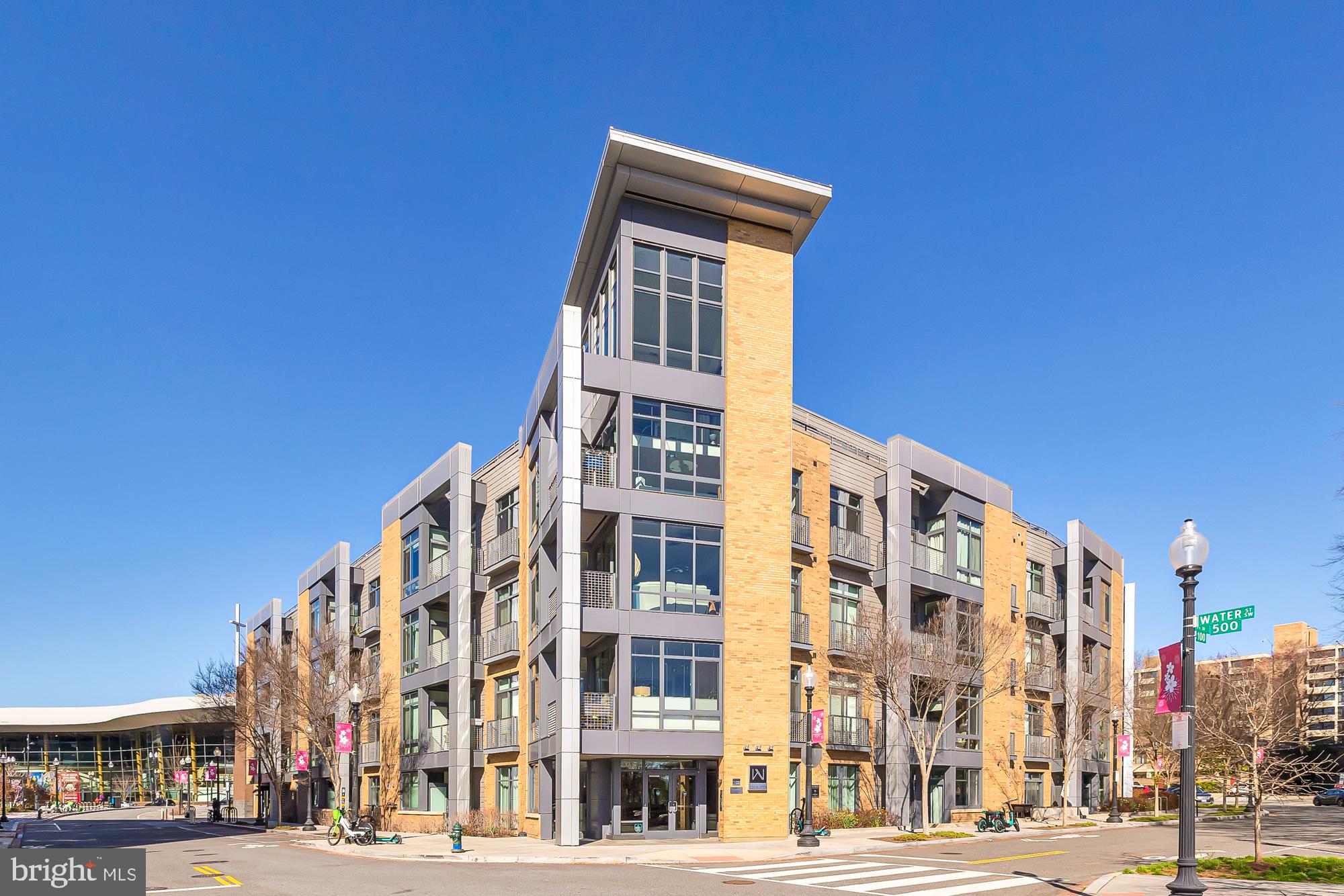 525 Water Street Southwest, Unit 417 Washington, DC 20024 - Photo 2 of 50