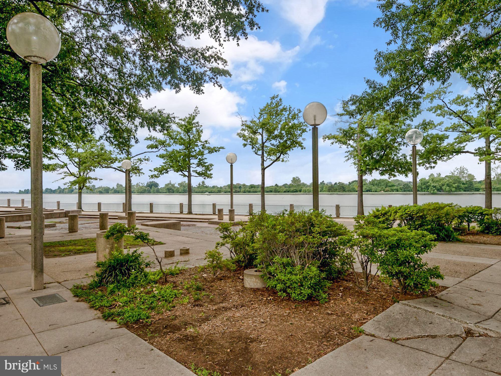 525 Water Street Southwest, Unit 417 Washington, DC 20024 - Photo 43 of 50