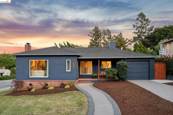 $1,049,000 | 4376 39th Avenue, Oakland, CA 94619