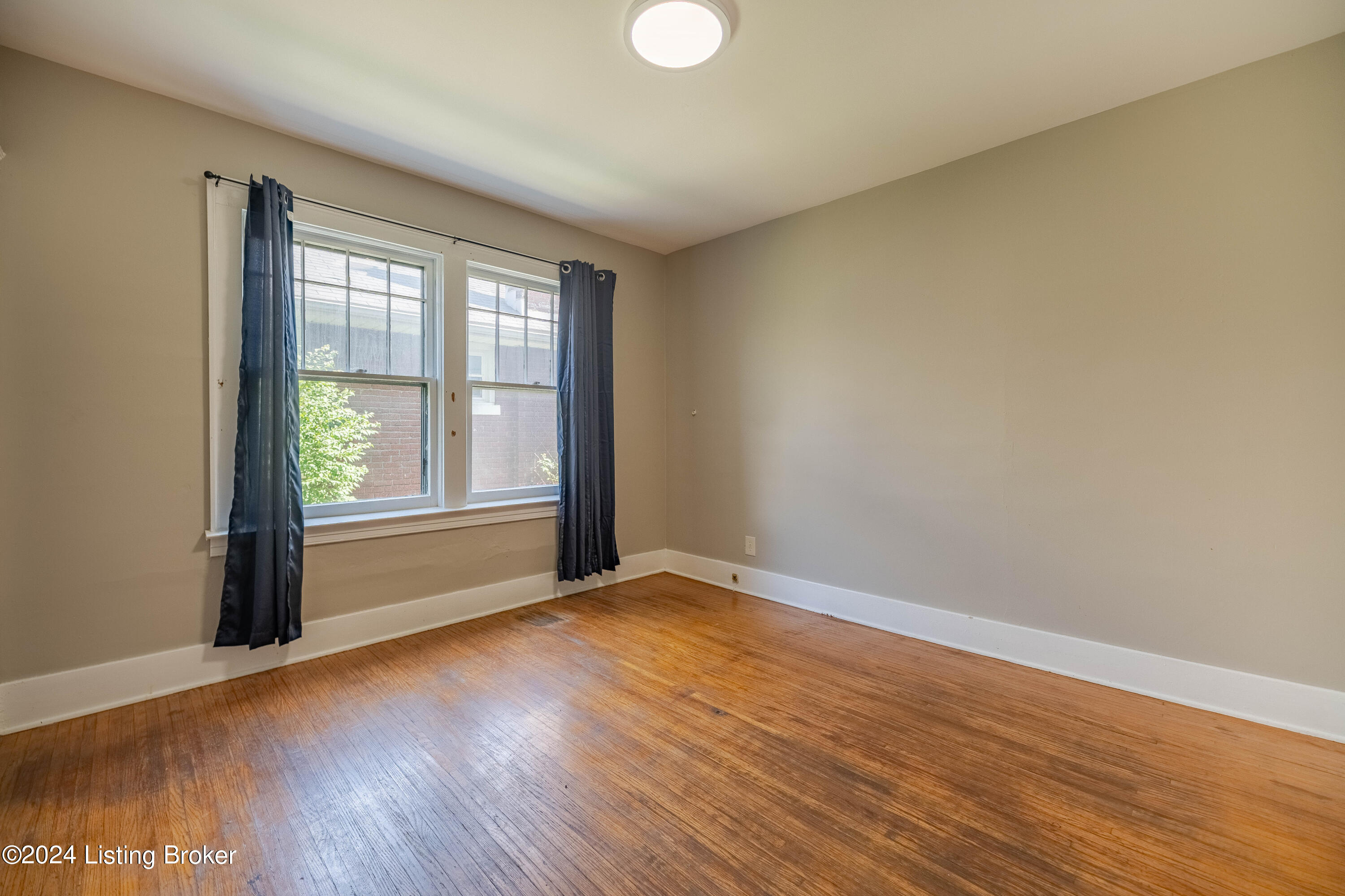 2420 Sherry Road Louisville, KY 40217 - Photo 9 of 22 DSC03584-HDR