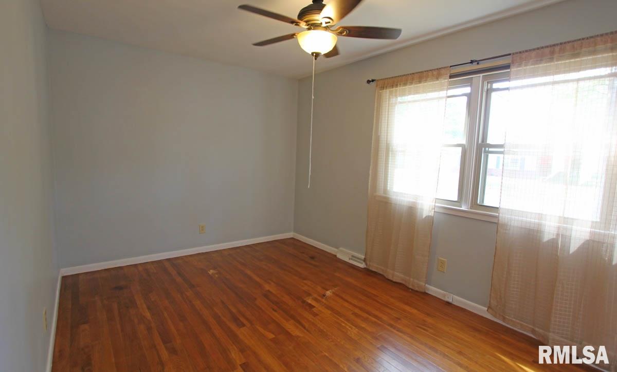 2436 Haverford Road Springfield, IL 62704 - Photo 15 of 32