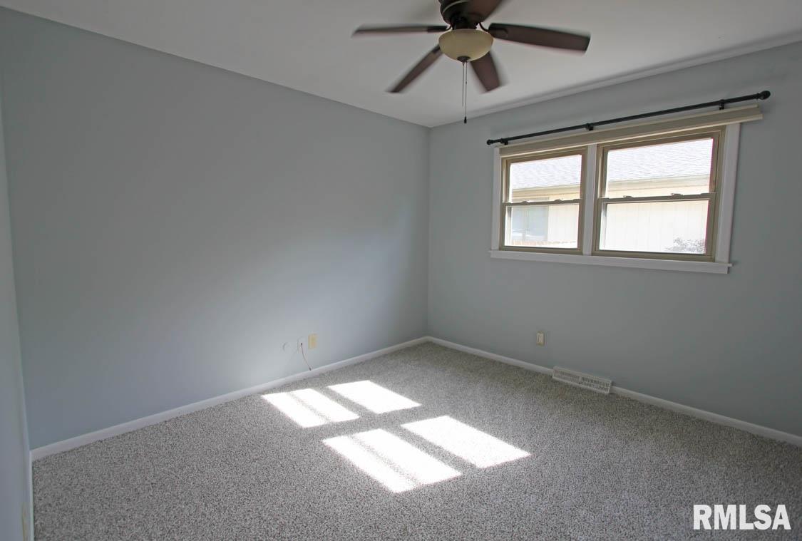 2436 Haverford Road Springfield, IL 62704 - Photo 20 of 32
