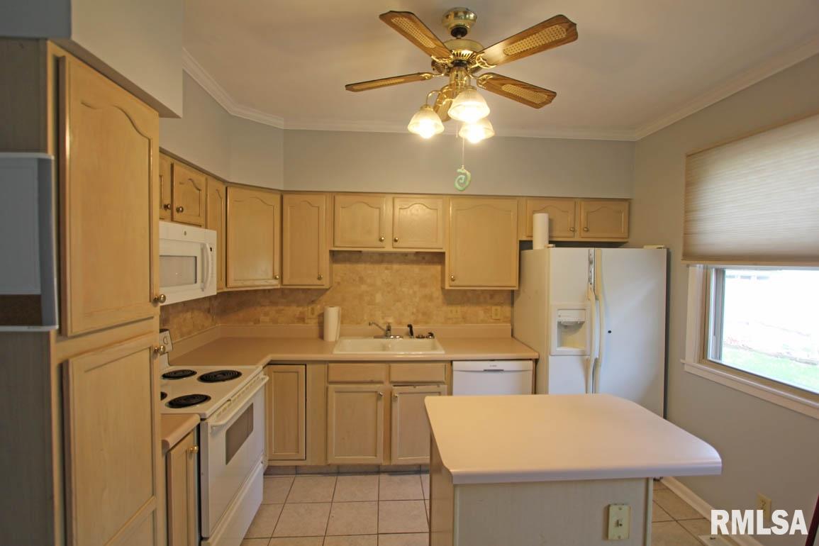 2436 Haverford Road Springfield, IL 62704 - Photo 6 of 32