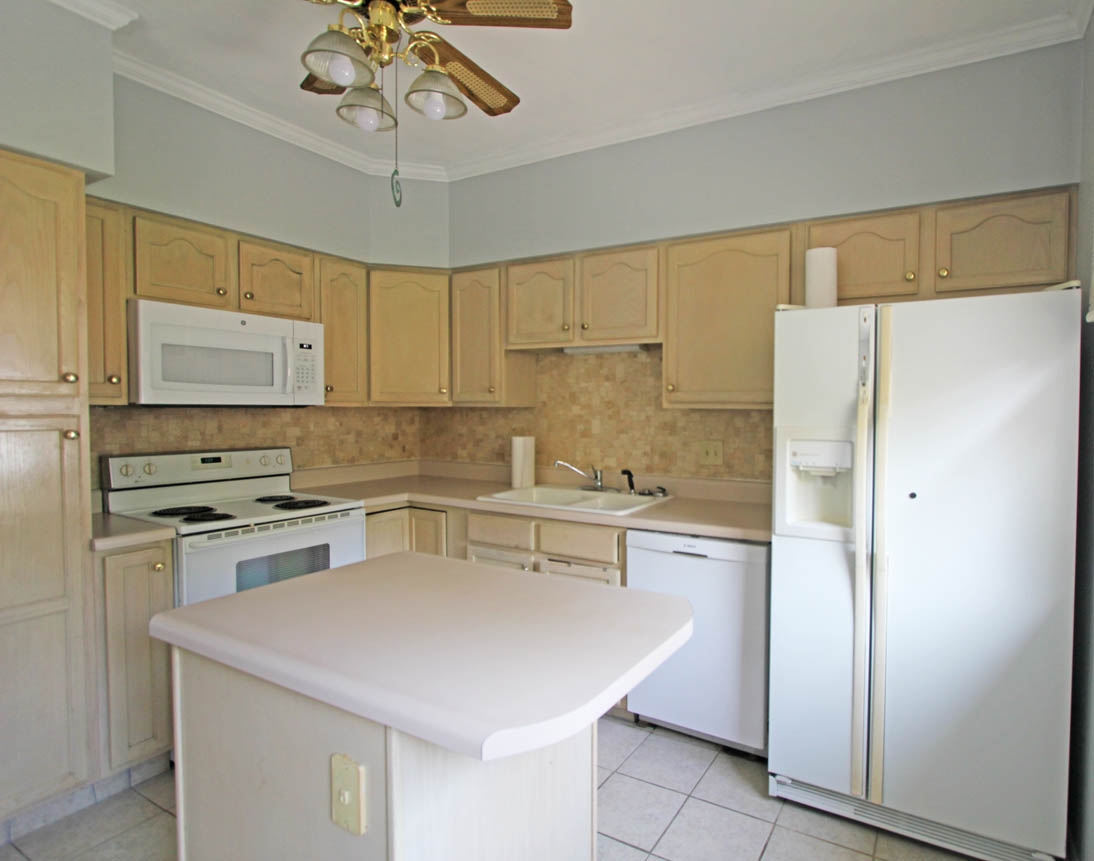 2436 Haverford Road Springfield, IL 62704 - Photo 8 of 32