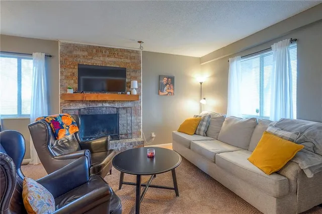 $160,000 | 1844 East 97th Street, Kansas City, MO 64131