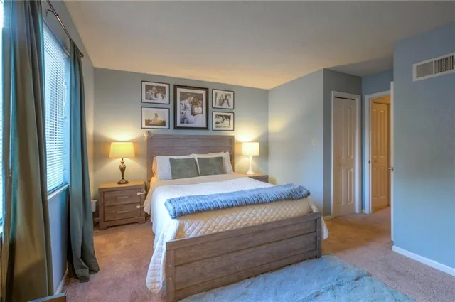 $160,000 | 1844 East 97th Street, Kansas City, MO 64131