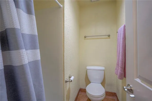 $160,000 | 1844 East 97th Street, Kansas City, MO 64131