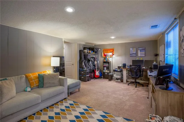 $154,900 | 1844 East 97th Street, Kansas City, MO 64131