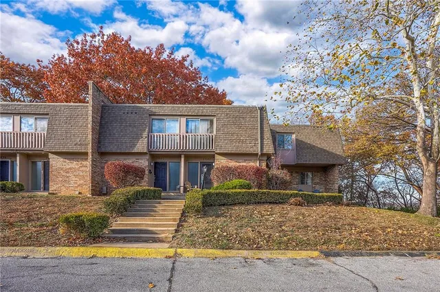 $154,900 | 1844 East 97th Street, Kansas City, MO 64131