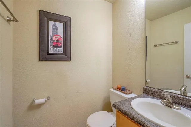 $160,000 | 1844 East 97th Street, Kansas City, MO 64131