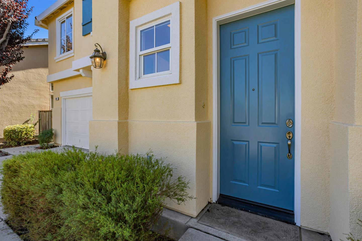 964 Cameron Circle Milpitas, CA 95035 - Photo 5 of 48 a view of front door