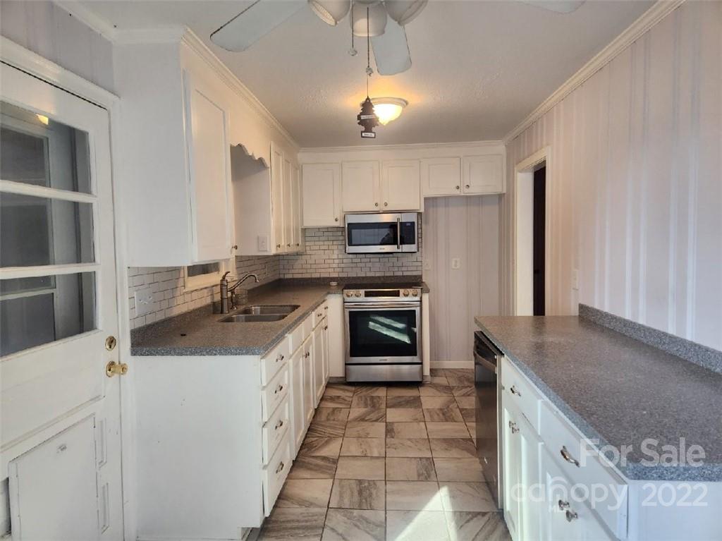 291 State Rd S-13-395 Cheraw, SC 29520 - Photo 5 of 22 Gallery Image 5
