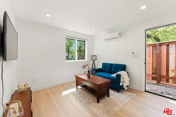 $2,400 | 7103 Hatillo Avenue, Winnetka, CA 91306