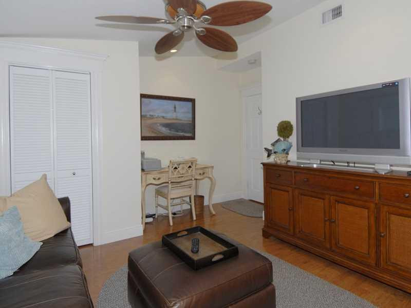 3211 Dover Road Pompano Beach, FL 33062 - Photo 18 of 33 Bedroom