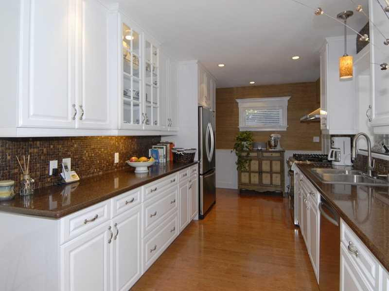 3211 Dover Road Pompano Beach, FL 33062 - Photo 8 of 33 Kitchen