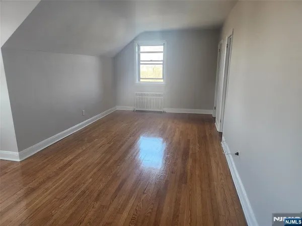 $1,795 | 490 Beverly Road, Unit B6, Teaneck, NJ 07666