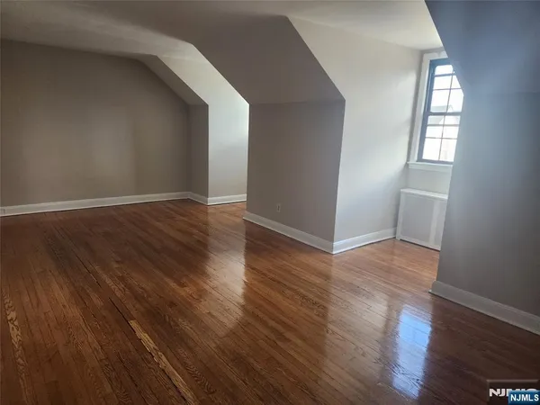 $1,795 | 490 Beverly Road, Unit B6, Teaneck, NJ 07666