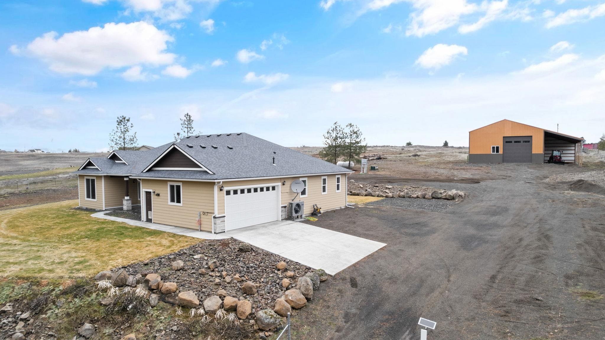 22920 West Jacobs Road Spokane, WA 99224 - Photo 2 of 44