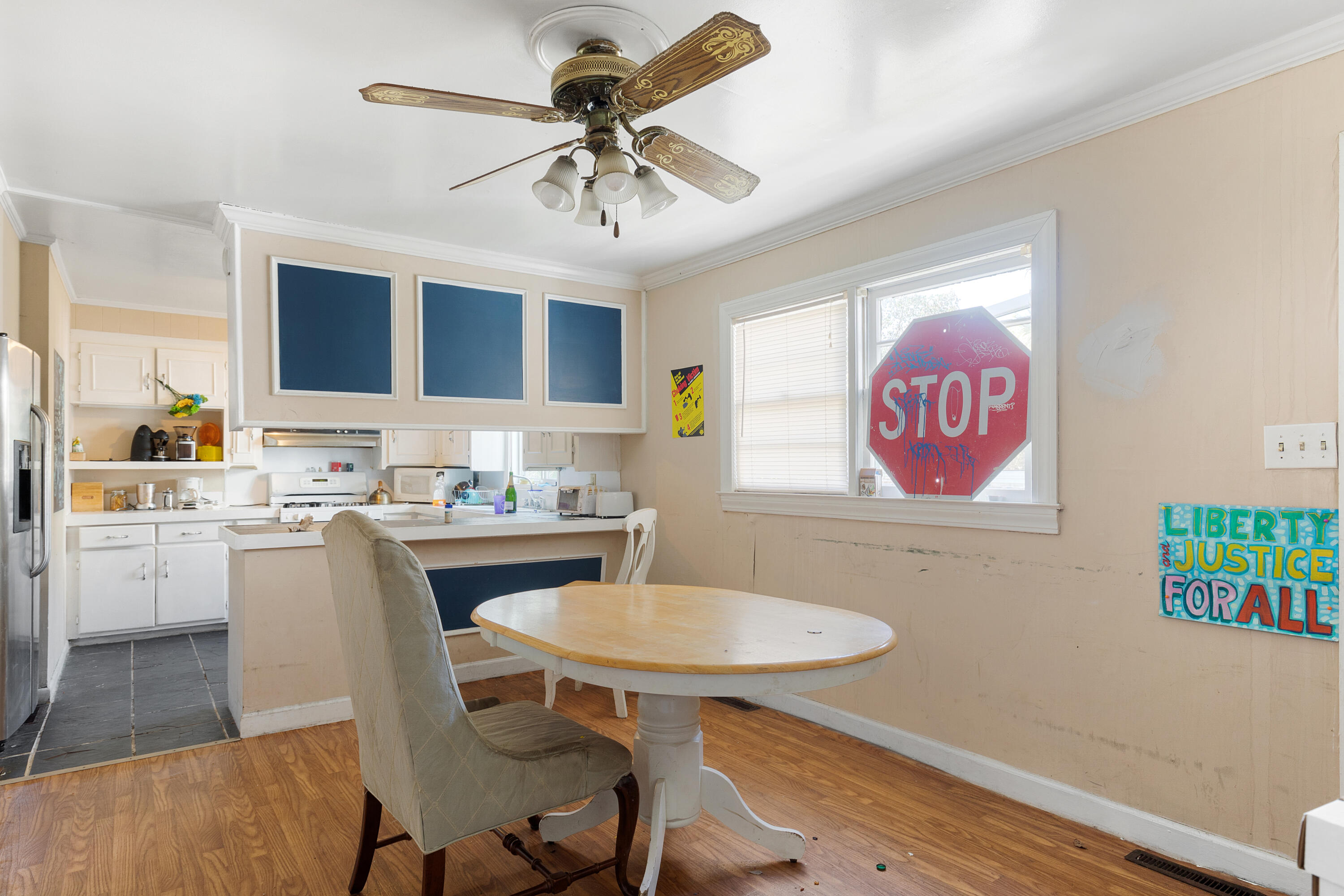 313 Sumter Street Charleston, SC 29403 - Photo 11 of 32 313SumterStreet-KeenEyeMarketing-10