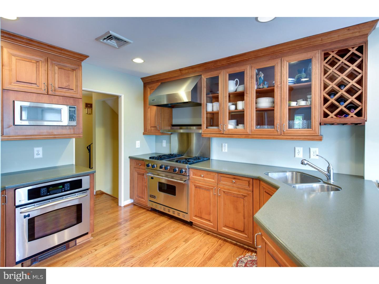 200 Homestead Road Wayne, PA 19087 - Photo 15 of 18 Kitchen