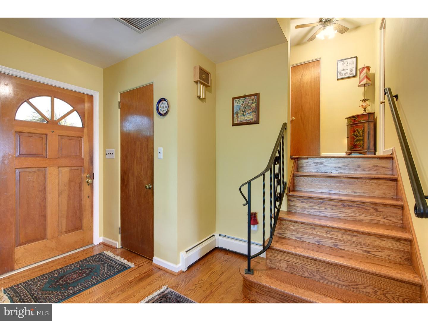 200 Homestead Road Wayne, PA 19087 - Photo 3 of 18 Foyer