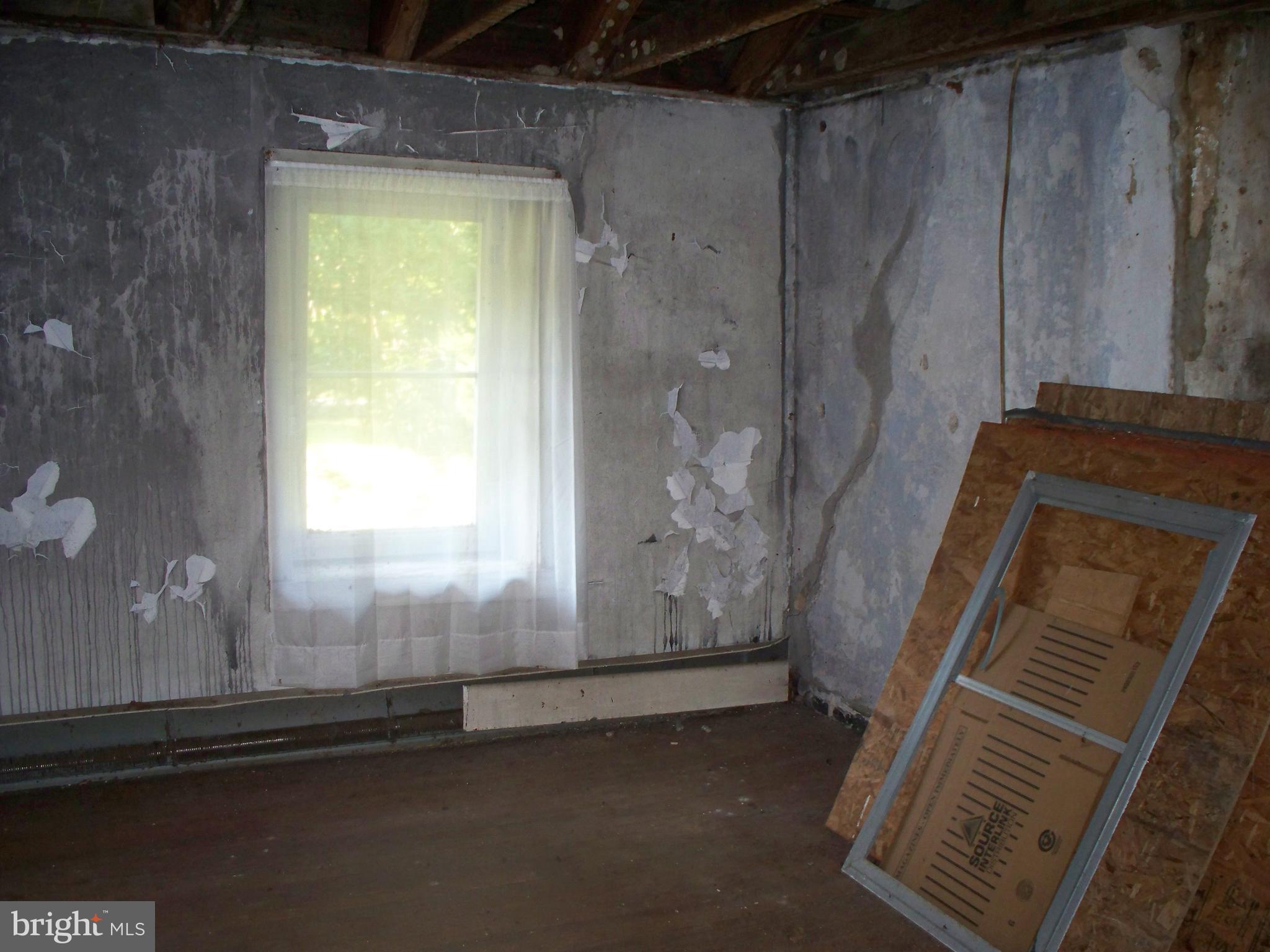 2507 Franklinville Road Joppa, MD 21085 - Photo 13 of 35 Second Level Landing