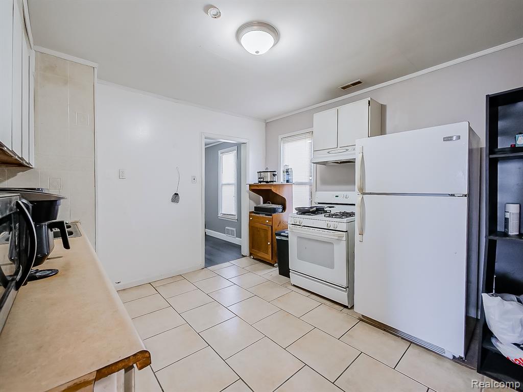 75 East Henry Street River Rouge, MI 48218 - Photo 5 of 18