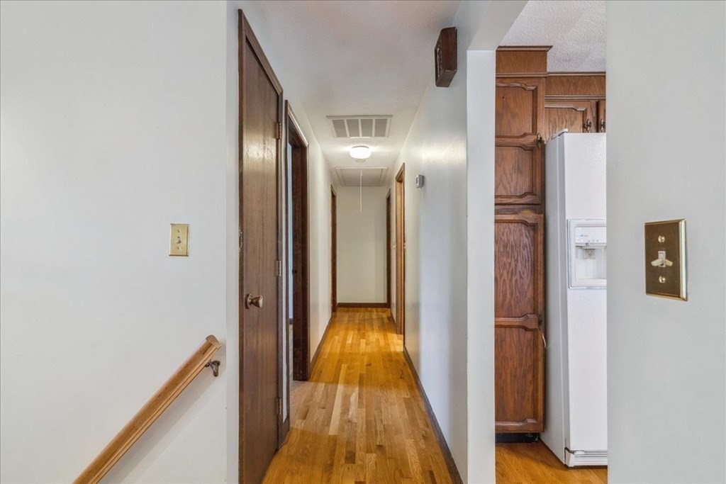 81 Regina Road Lynn, MA 01904 - Photo 12 of 40 Gallery Image 12