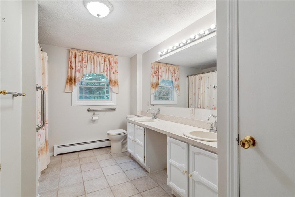 81 Regina Road Lynn, MA 01904 - Photo 18 of 40 Gallery Image 18