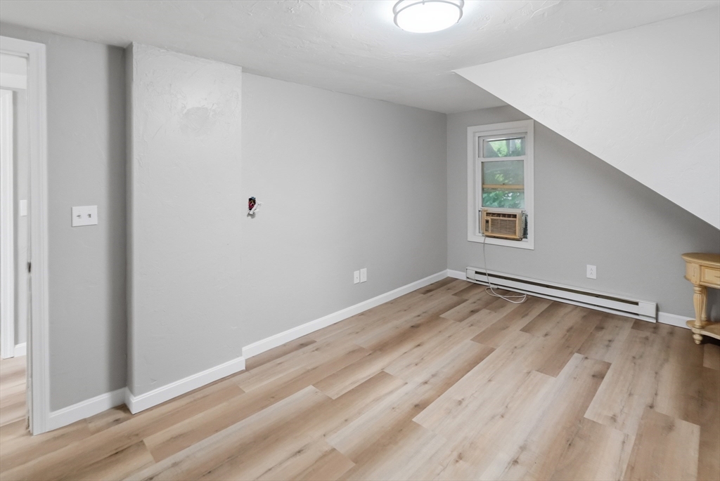 14 1/2 Hacker Street Worcester, MA 01603 - Photo 34 of 41