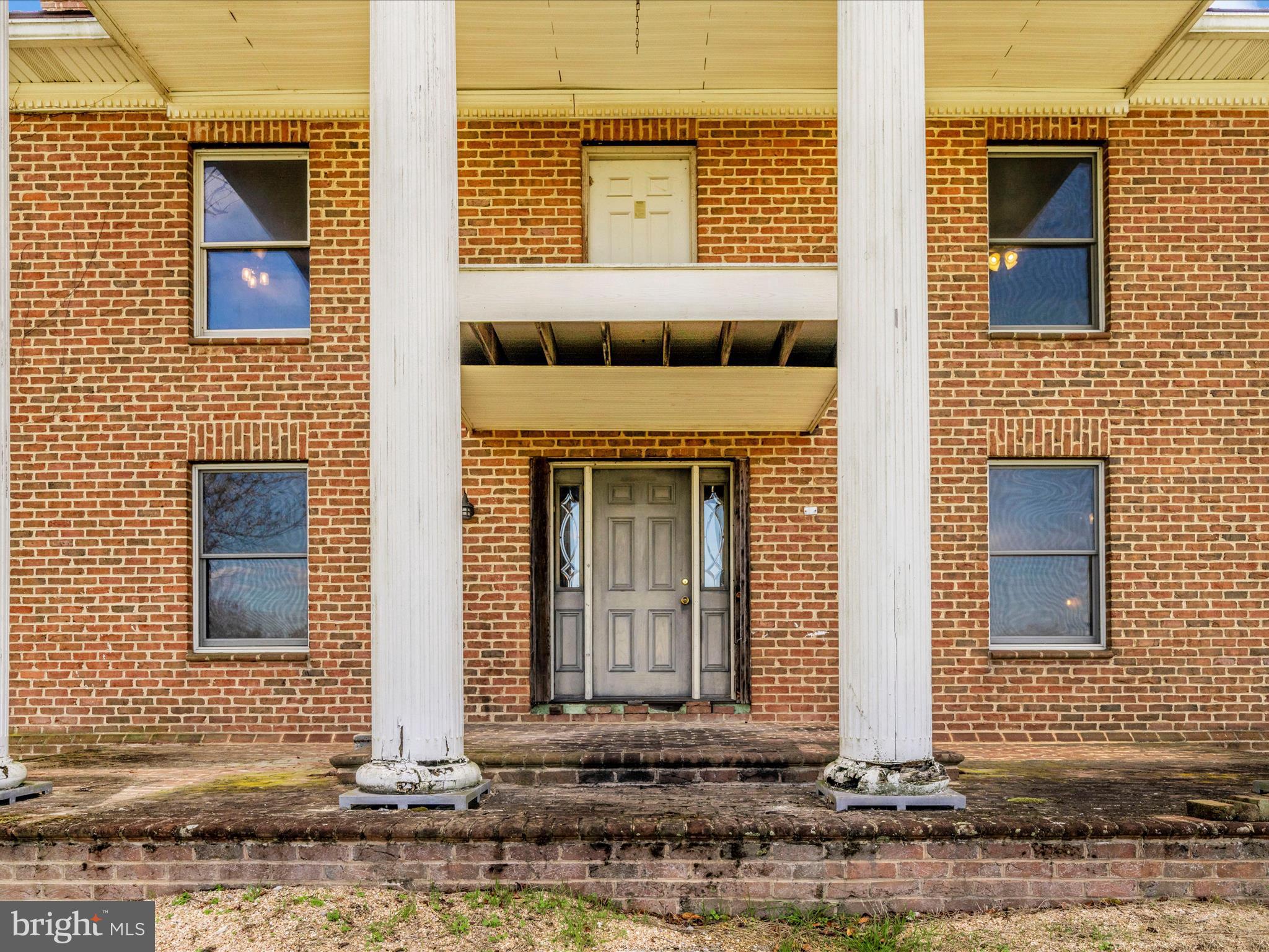 14924 Clear Spring Road Williamsport, MD 21795 - Photo 2 of 76 a front view of a house