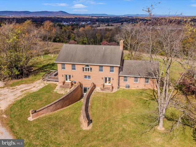 $1,000,000 | 14924 Clear Spring Road, Williamsport, MD 21795