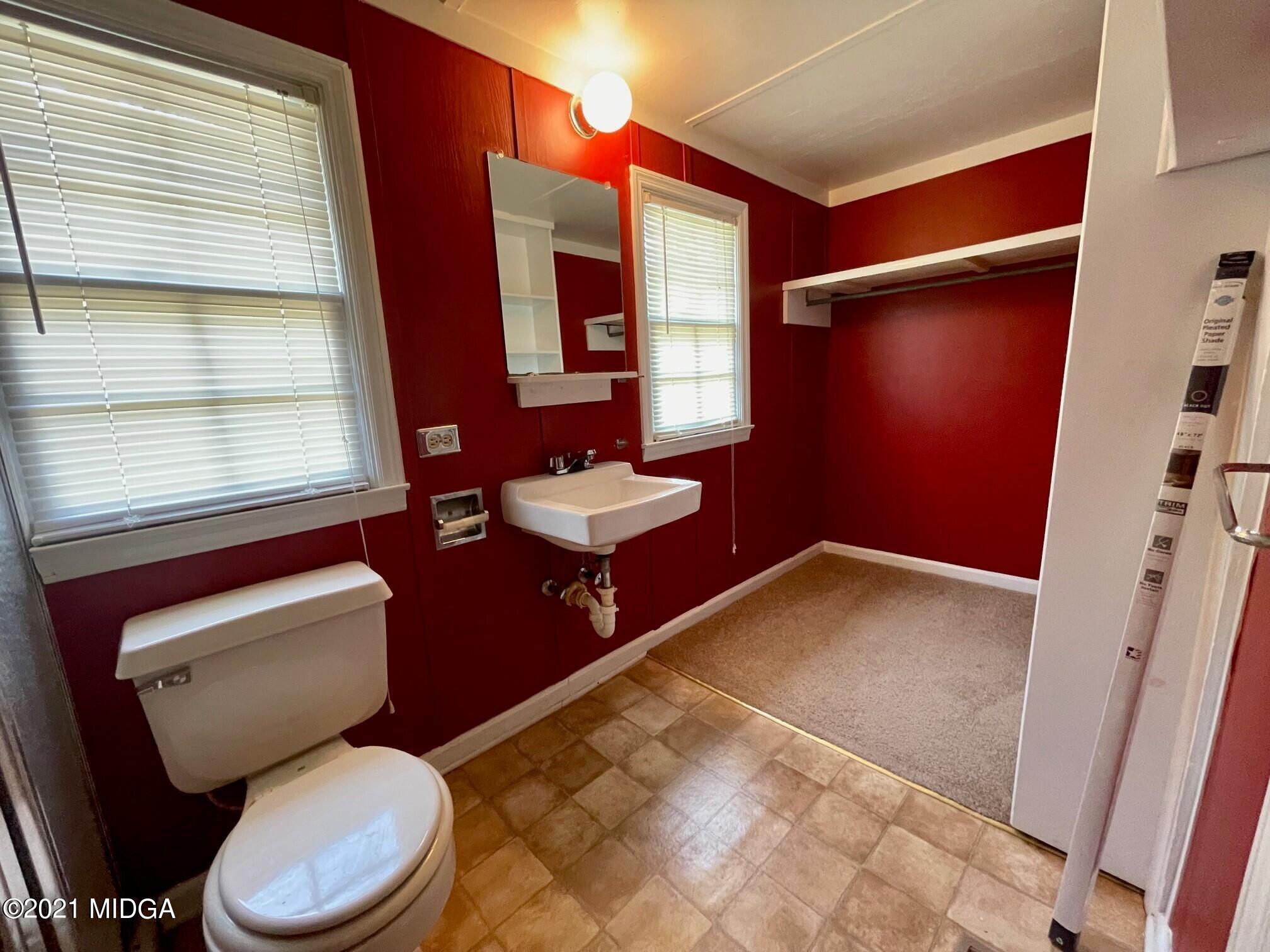 110 West Ridge Circle Macon, GA 31210 - Photo 14 of 18 13