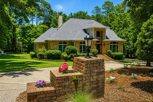 $695,000 | 5050 Dogwood Lane, Jay, FL 32565