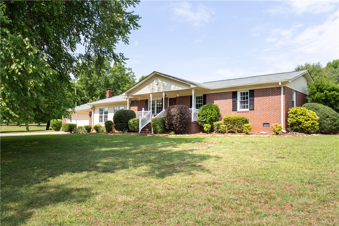 180 Miller Farm Road Westminster, SC 29693 - Photo 3 of 29 Gallery Image 3