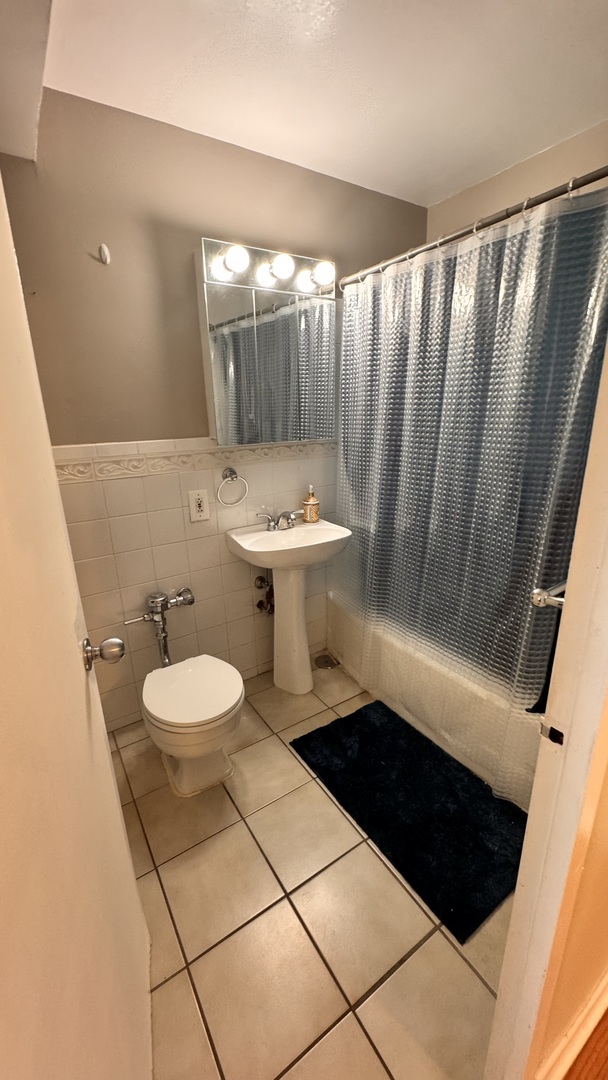 6030 North Sheridan Road, Unit 1708 Chicago, IL 60660 - Photo 4 of 17