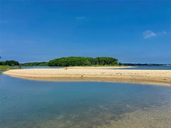 $4,000 | 1875 Bayview Avenue, Southold, NY 11971