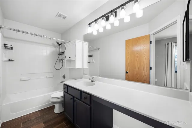 $285,000 | 2571 Ross Street, Hampshire, IL 60140