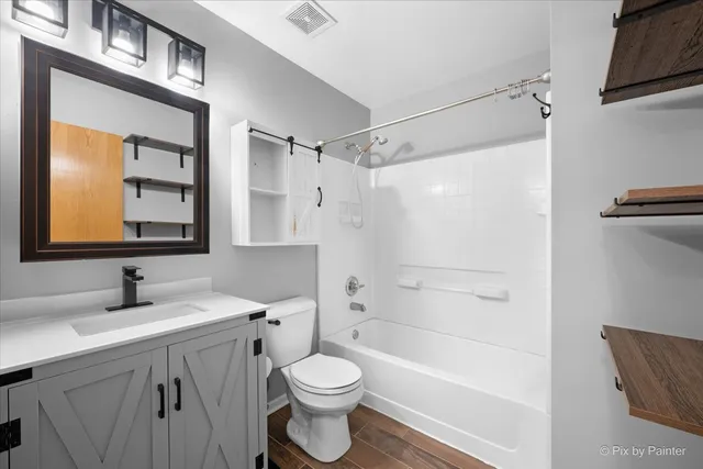 $285,000 | 2571 Ross Street, Hampshire, IL 60140