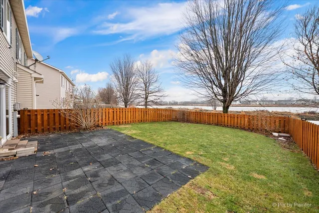 $285,000 | 2571 Ross Street, Hampshire, IL 60140