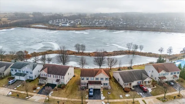 $285,000 | 2571 Ross Street, Hampshire, IL 60140