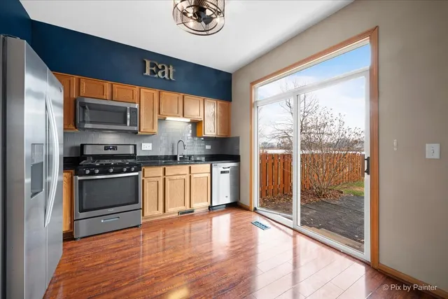 $285,000 | 2571 Ross Street, Hampshire, IL 60140