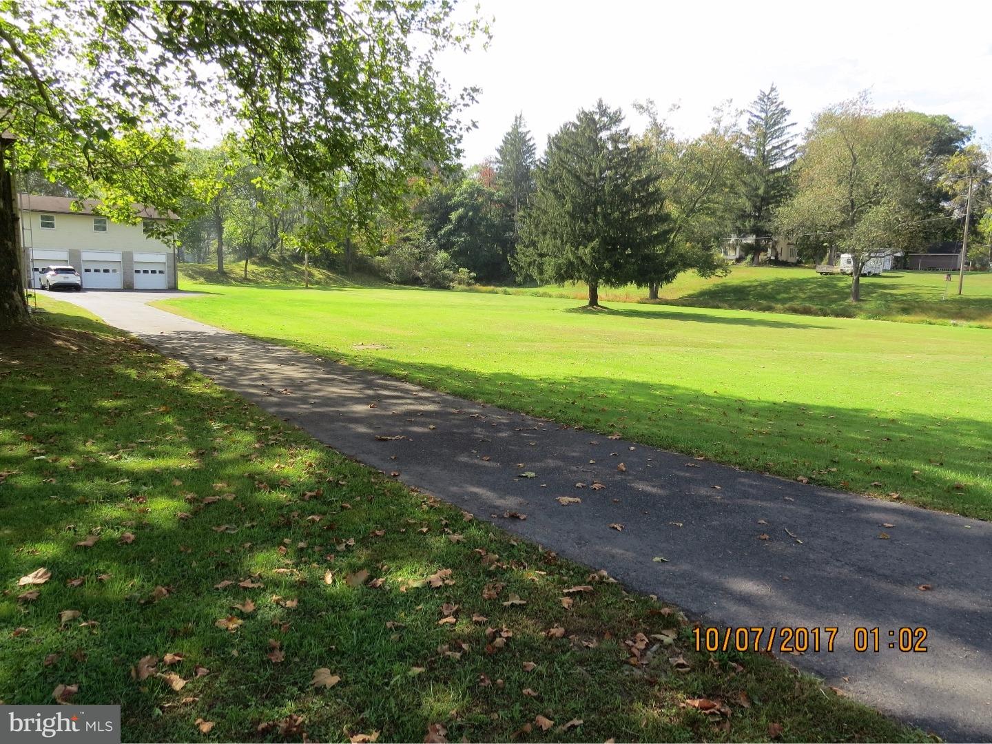 886 Rock Road Pine Grove, PA 17963 - Photo 3 of 14 Gallery Image 3