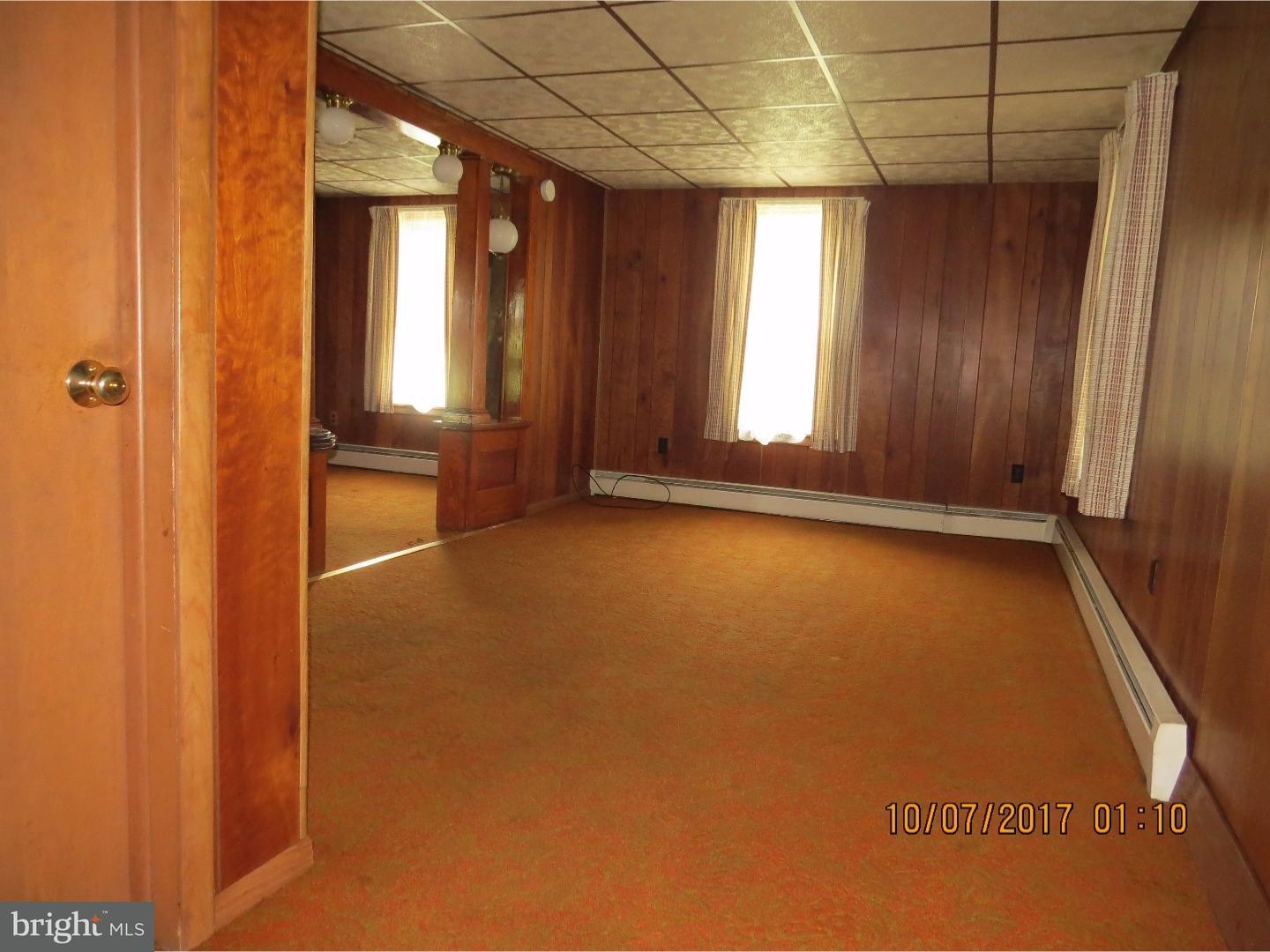 886 Rock Road Pine Grove, PA 17963 - Photo 7 of 14 Family Room