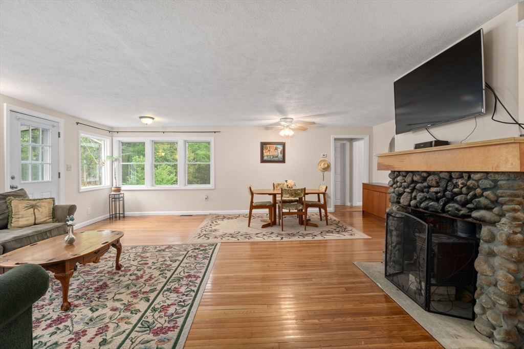 30 Stonebridge Road Wayland, MA 01778 - Photo 9 of 33